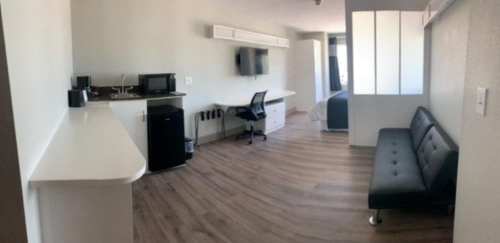 Deluxe Suite interior